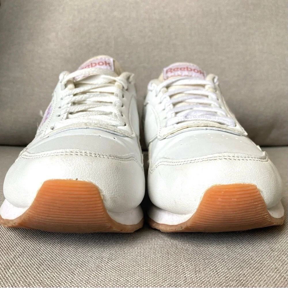 👟 Reebok Classic Leather Sneakers Womens 6.5 Ivory Cream Gum Sole Casual Shoes